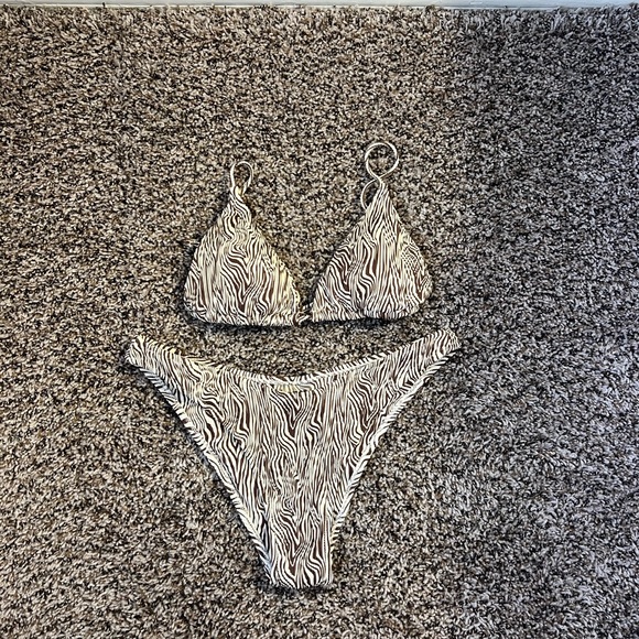 Honey Swim - Rio Ribbed Triangle Set - Picture 3 of 5